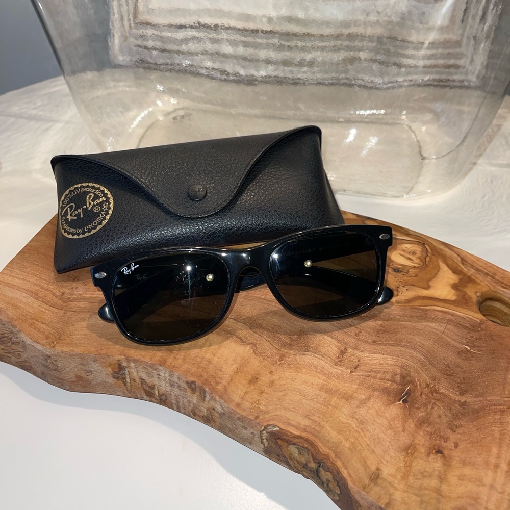 Ray-Ban “New” Wayfarer